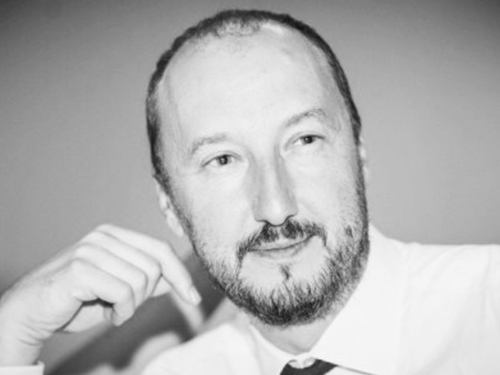 COO/ Partner & Travel and Mobility Consultant chez Theta 
